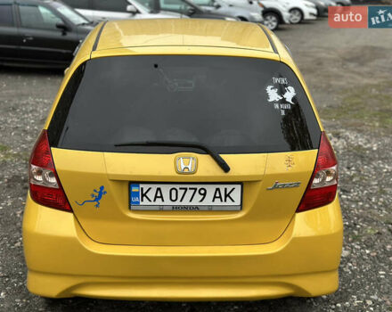 Желтый Хонда Джаз, объемом двигателя 1.4 л и пробегом 230 тыс. км за 4799 $, фото 4 на Automoto.ua