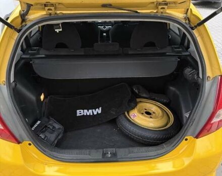 Желтый Хонда Джаз, объемом двигателя 1.34 л и пробегом 202 тыс. км за 6200 $, фото 34 на Automoto.ua