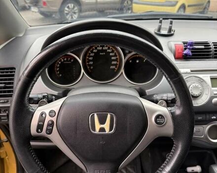 Желтый Хонда Джаз, объемом двигателя 1.34 л и пробегом 202 тыс. км за 6200 $, фото 22 на Automoto.ua