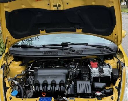 Желтый Хонда Джаз, объемом двигателя 1.4 л и пробегом 105 тыс. км за 6900 $, фото 7 на Automoto.ua