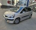 Серый Хонда Джаз, объемом двигателя 1.3 л и пробегом 206 тыс. км за 5100 $, фото 1 на Automoto.ua