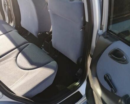 Серый Хонда Джаз, объемом двигателя 1.34 л и пробегом 167 тыс. км за 3900 $, фото 2 на Automoto.ua