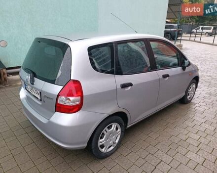 Серый Хонда Джаз, объемом двигателя 1.2 л и пробегом 147 тыс. км за 3800 $, фото 5 на Automoto.ua