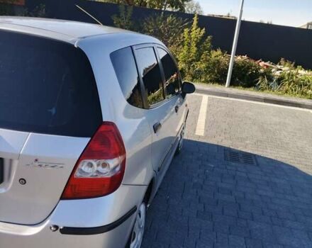 Серый Хонда Джаз, объемом двигателя 1.34 л и пробегом 167 тыс. км за 3900 $, фото 1 на Automoto.ua