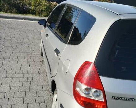 Серый Хонда Джаз, объемом двигателя 1.34 л и пробегом 167 тыс. км за 3900 $, фото 6 на Automoto.ua