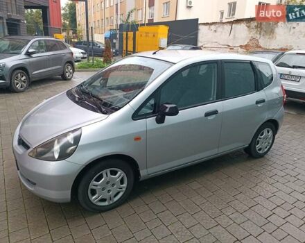 Серый Хонда Джаз, объемом двигателя 1.2 л и пробегом 147 тыс. км за 3800 $, фото 1 на Automoto.ua