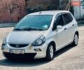 Серый Хонда Джаз, объемом двигателя 1.34 л и пробегом 200 тыс. км за 3950 $, фото 1 на Automoto.ua