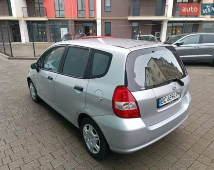 Серый Хонда Джаз, объемом двигателя 1.2 л и пробегом 147 тыс. км за 3800 $, фото 3 на Automoto.ua