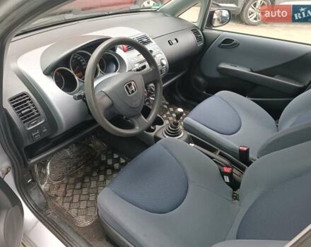 Серый Хонда Джаз, объемом двигателя 1.2 л и пробегом 147 тыс. км за 3800 $, фото 10 на Automoto.ua