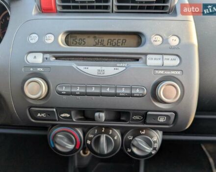 Серый Хонда Джаз, объемом двигателя 1.4 л и пробегом 125 тыс. км за 5850 $, фото 45 на Automoto.ua