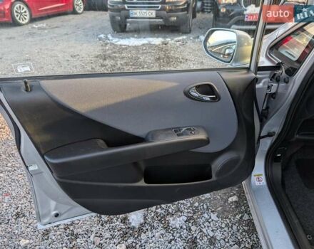 Серый Хонда Джаз, объемом двигателя 1.4 л и пробегом 125 тыс. км за 5850 $, фото 24 на Automoto.ua
