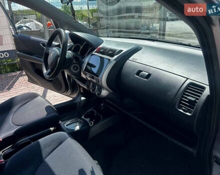 Серый Хонда Джаз, объемом двигателя 1.4 л и пробегом 193 тыс. км за 4290 $, фото 8 на Automoto.ua