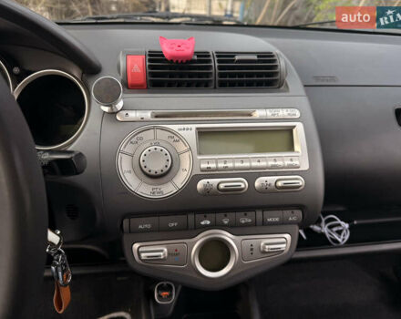 Серый Хонда Джаз, объемом двигателя 1.4 л и пробегом 173 тыс. км за 5000 $, фото 16 на Automoto.ua