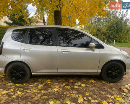 Серый Хонда Джаз, объемом двигателя 1.4 л и пробегом 225 тыс. км за 4990 $, фото 4 на Automoto.ua