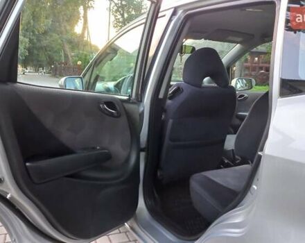 Серый Хонда Джаз, объемом двигателя 1.34 л и пробегом 213 тыс. км за 5000 $, фото 17 на Automoto.ua