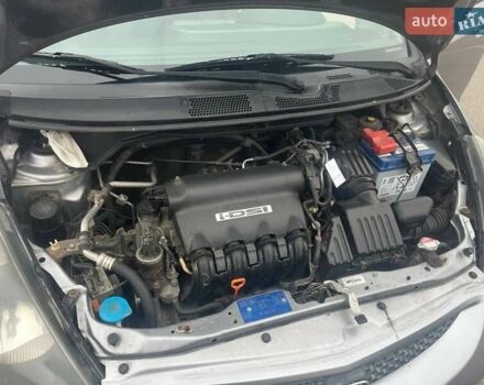 Сірий Хонда Джаз, об'ємом двигуна 1.3 л та пробігом 272 тис. км за 4800 $, фото 12 на Automoto.ua