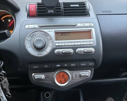 Серый Хонда Джаз, объемом двигателя 1.34 л и пробегом 213 тыс. км за 4790 $, фото 7 на Automoto.ua