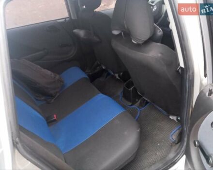 Сірий Хонда Джаз, об'ємом двигуна 1.3 л та пробігом 235 тис. км за 4800 $, фото 14 на Automoto.ua