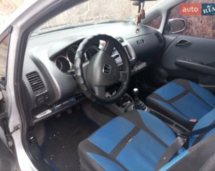 Сірий Хонда Джаз, об'ємом двигуна 1.3 л та пробігом 235 тис. км за 4800 $, фото 17 на Automoto.ua