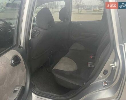Сірий Хонда Джаз, об'ємом двигуна 1.3 л та пробігом 272 тис. км за 4800 $, фото 11 на Automoto.ua
