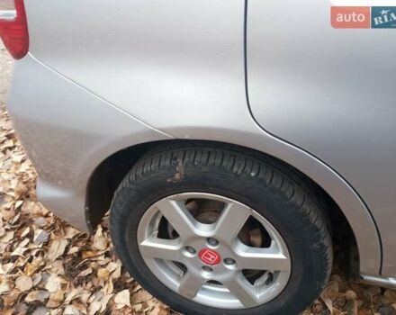 Сірий Хонда Джаз, об'ємом двигуна 1.3 л та пробігом 235 тис. км за 4800 $, фото 9 на Automoto.ua