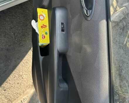 Сірий Хонда Джаз, об'ємом двигуна 1.34 л та пробігом 243 тис. км за 4500 $, фото 14 на Automoto.ua