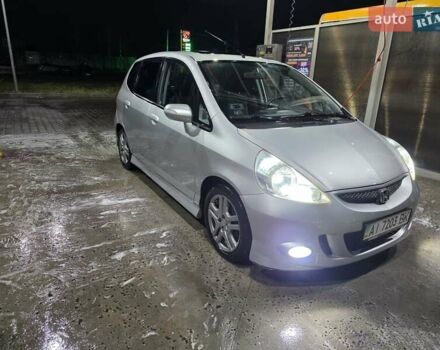 Сірий Хонда Джаз, об'ємом двигуна 1.4 л та пробігом 193 тис. км за 5300 $, фото 3 на Automoto.ua