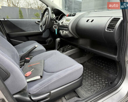 Серый Хонда Джаз, объемом двигателя 1.34 л и пробегом 123 тыс. км за 5700 $, фото 25 на Automoto.ua