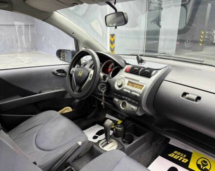 Хонда Джаз 2007 в Черновцах на Automoto.ua Серый Хонда Джаз, объемом двигателя 1.4 л и пробегом 227 тыс. км за 5800 $, фото 7 на Automoto.ua