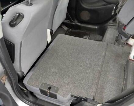 Сірий Хонда Джаз, об'ємом двигуна 1.25 л та пробігом 269 тис. км за 4100 $, фото 22 на Automoto.ua