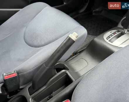 Серый Хонда Джаз, объемом двигателя 1.34 л и пробегом 123 тыс. км за 5700 $, фото 22 на Automoto.ua