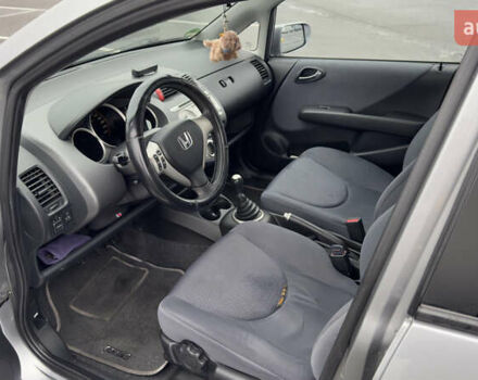 Серый Хонда Джаз, объемом двигателя 1.34 л и пробегом 205 тыс. км за 4500 $, фото 7 на Automoto.ua