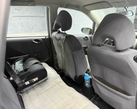 Хонда Джаз 2007 в Черновцах на Automoto.ua Серый Хонда Джаз, объемом двигателя 1.4 л и пробегом 227 тыс. км за 5800 $, фото 13 на Automoto.ua