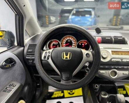 Хонда Джаз 2007 в Черновцах на Automoto.ua Серый Хонда Джаз, объемом двигателя 1.34 л и пробегом 227 тыс. км за 5800 $, фото 10 на Automoto.ua