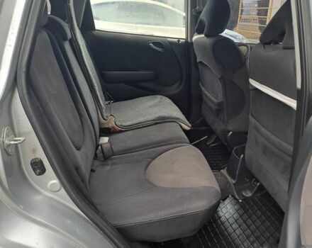 Серый Хонда Джаз, объемом двигателя 1.3 л и пробегом 208 тыс. км за 4000 $, фото 7 на Automoto.ua