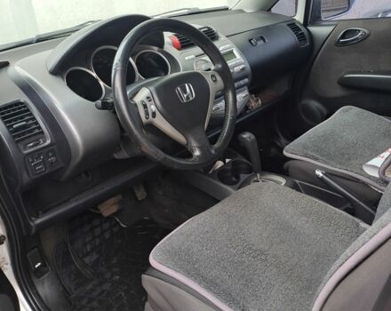 Серый Хонда Джаз, объемом двигателя 1.3 л и пробегом 208 тыс. км за 4000 $, фото 5 на Automoto.ua