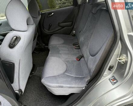 Серый Хонда Джаз, объемом двигателя 1.34 л и пробегом 123 тыс. км за 5700 $, фото 30 на Automoto.ua