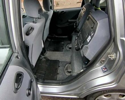 Сірий Хонда Джаз, об'ємом двигуна 1.25 л та пробігом 269 тис. км за 4100 $, фото 20 на Automoto.ua