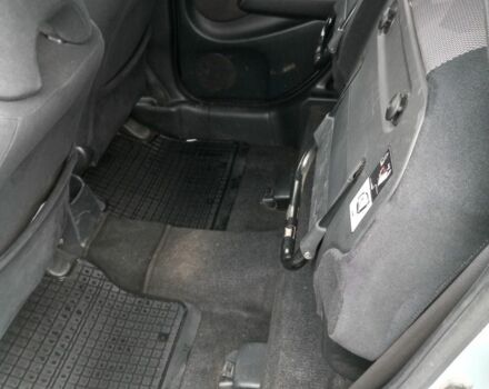 Серый Хонда Джаз, объемом двигателя 1.3 л и пробегом 325 тыс. км за 5000 $, фото 5 на Automoto.ua