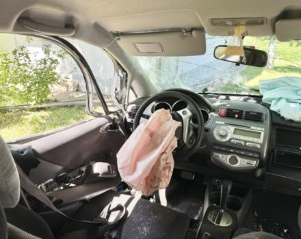 Хонда Джаз 2007 в Волочиске на Automoto.ua Серый Хонда Джаз, объемом двигателя 1.3 л и пробегом 273 тыс. км за 1500 $, фото 1 на Automoto.ua