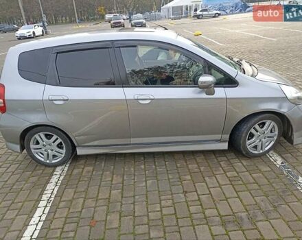 Серый Хонда Джаз, объемом двигателя 1.34 л и пробегом 240 тыс. км за 5400 $, фото 1 на Automoto.ua