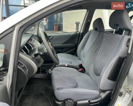 Серый Хонда Джаз, объемом двигателя 1.34 л и пробегом 218 тыс. км за 4350 $, фото 5 на Automoto.ua