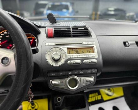 Хонда Джаз 2007 в Черновцах на Automoto.ua Серый Хонда Джаз, объемом двигателя 1.4 л и пробегом 227 тыс. км за 5800 $, фото 16 на Automoto.ua