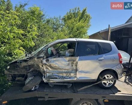 Хонда Джаз 2007 в Волочиске на Automoto.ua Серый Хонда Джаз, объемом двигателя 1.3 л и пробегом 273 тыс. км за 1500 $, фото 7 на Automoto.ua