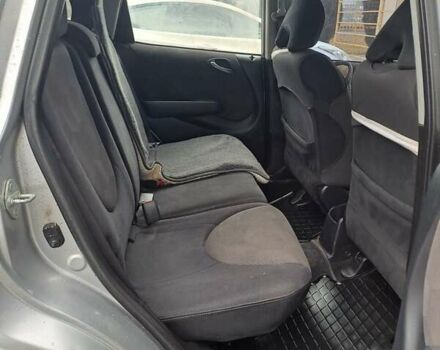 Серый Хонда Джаз, объемом двигателя 1.3 л и пробегом 208 тыс. км за 4000 $, фото 6 на Automoto.ua