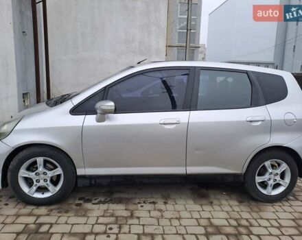 Серый Хонда Джаз, объемом двигателя 1.3 л и пробегом 208 тыс. км за 4000 $, фото 1 на Automoto.ua