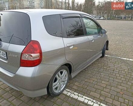 Серый Хонда Джаз, объемом двигателя 1.34 л и пробегом 240 тыс. км за 5400 $, фото 2 на Automoto.ua