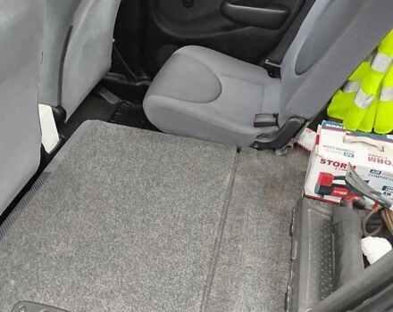 Сірий Хонда Джаз, об'ємом двигуна 1.25 л та пробігом 269 тис. км за 4100 $, фото 23 на Automoto.ua