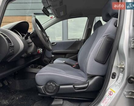 Сірий Хонда Джаз, об'ємом двигуна 0 л та пробігом 174 тис. км за 5600 $, фото 18 на Automoto.ua