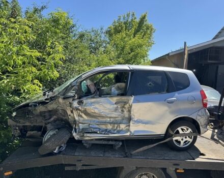 Хонда Джаз 2007 в Волочиске на Automoto.ua Серый Хонда Джаз, объемом двигателя 1.3 л и пробегом 273 тыс. км за 1500 $, фото 8 на Automoto.ua